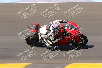 media/Oct-09-2022-SoCal Trackdays (Sun) [[95640aeeb6]]/Bowl (1015am)/